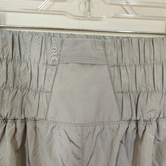 Free People Movement The Way Home Shorts Size Large High Waist Shiny Gray Silver - Picture 9 of 16